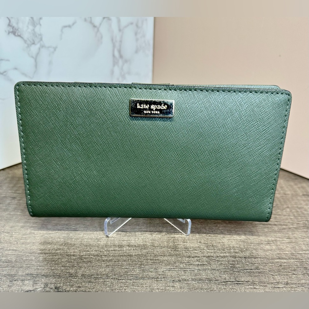 Kate Spade Saffiano Long Wallet